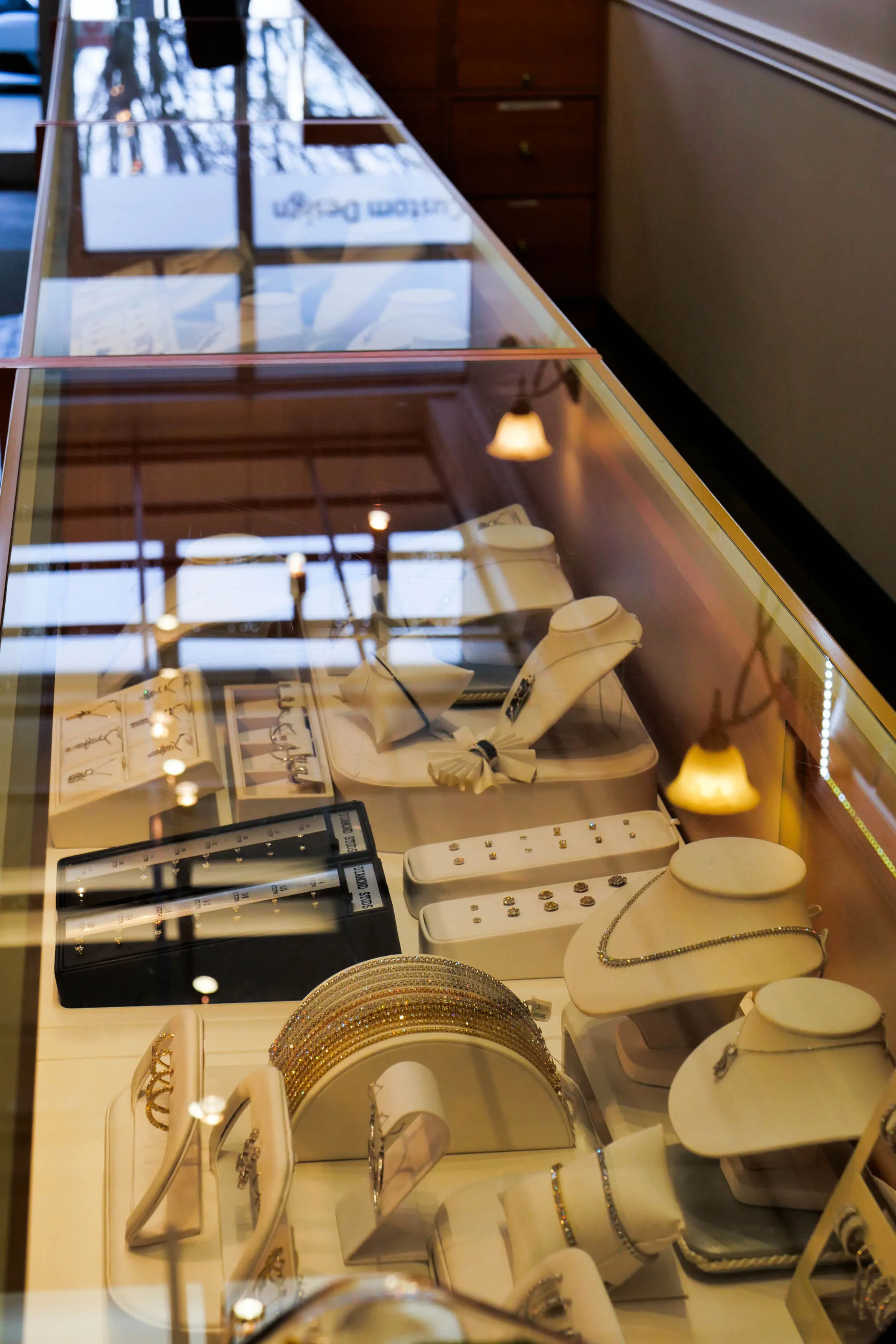 Charles Fine Jewelry interior